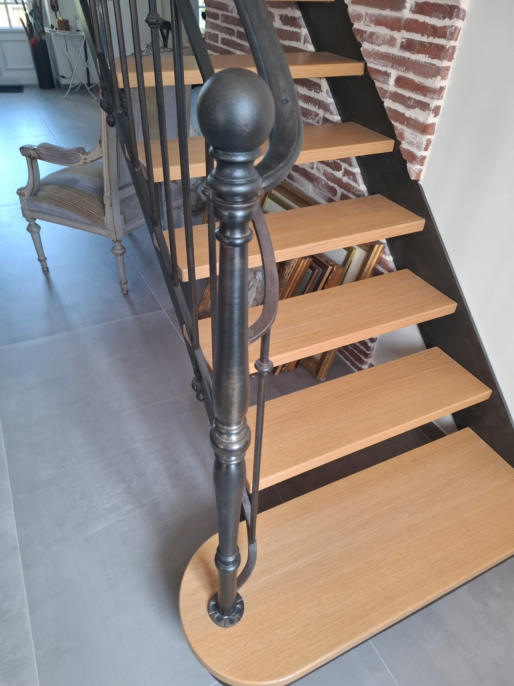 Marches en chêne massif réalisées par Antoine Costantini, menuisier ébéniste