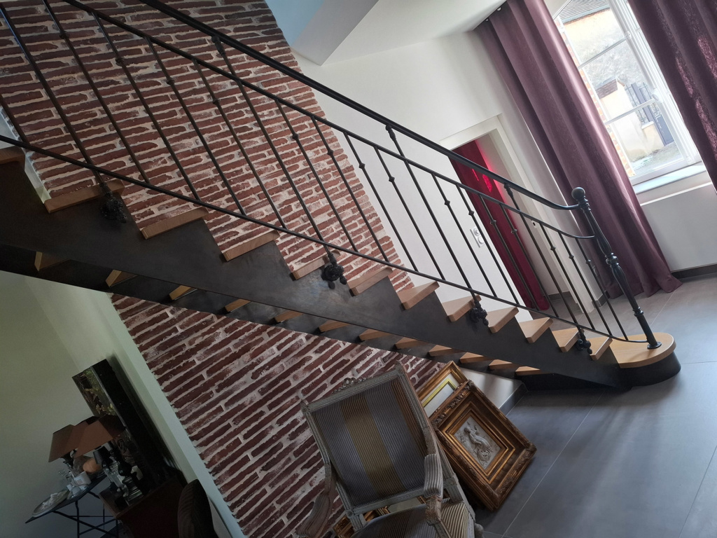 Marches en chêne massif réalisées par Antoine Costantini, menuisier ébéniste