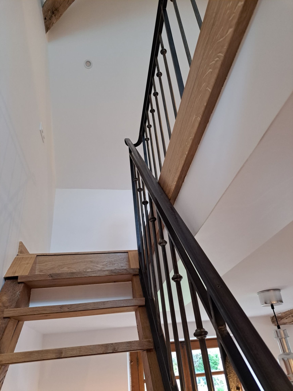 Garde-corps architectural en acier patiné