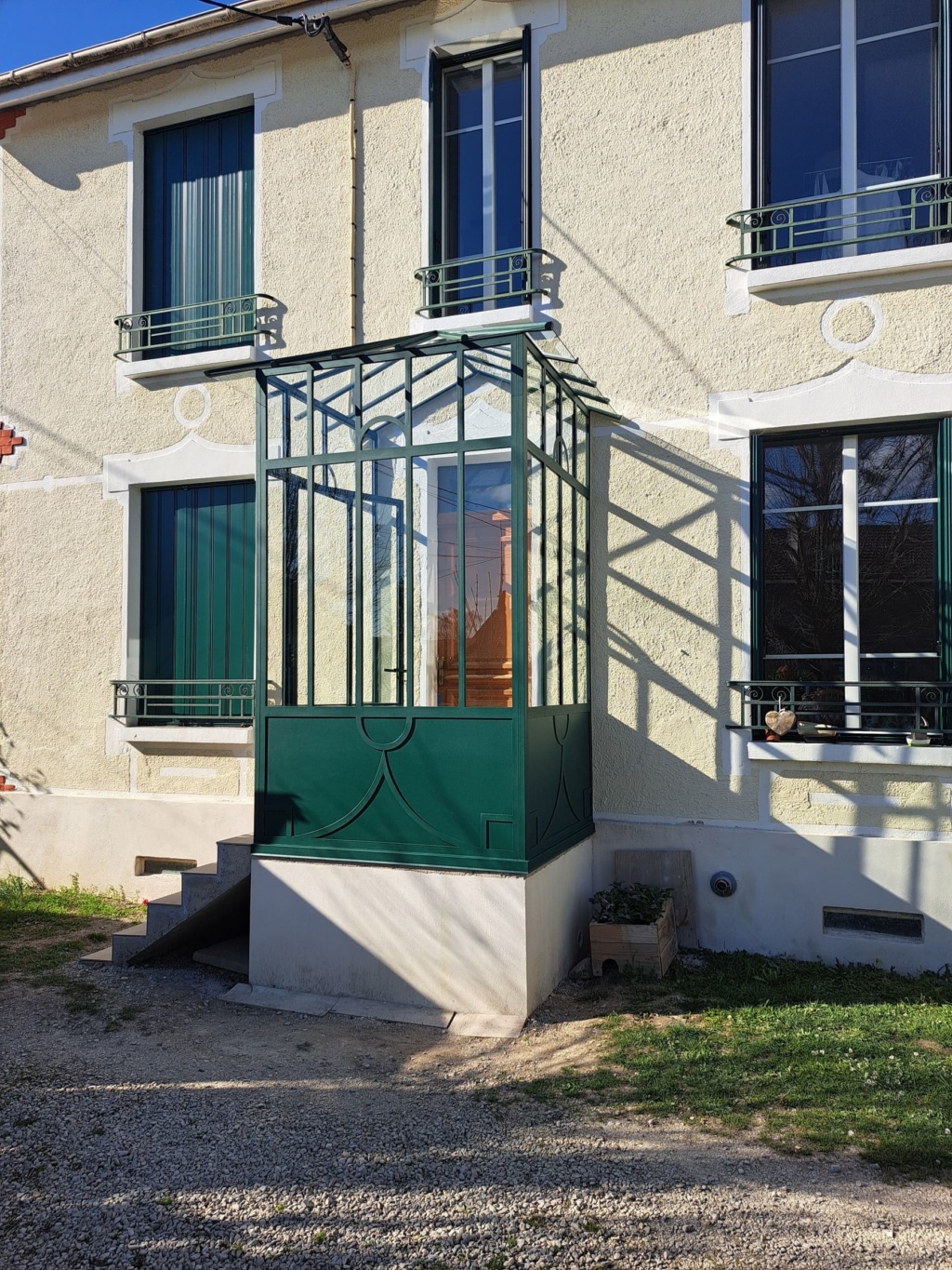 Verrière extérieure sur mesure en acier et verre