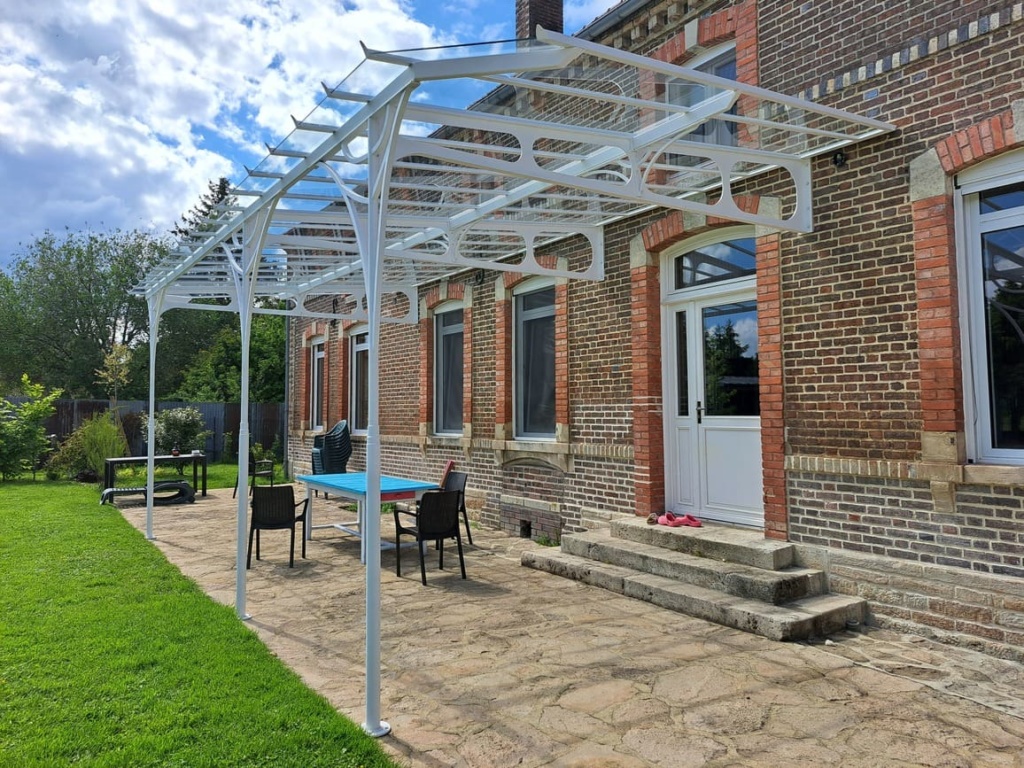 Abri extérieur XL en acier et verre feuilleté